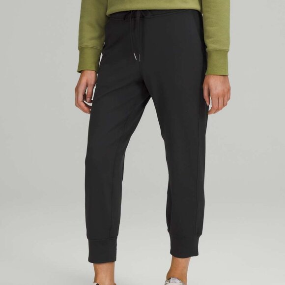 Lululemon Black Ready to Rulu High Rise Cropped Jogger Size 4 - Picture 1 of 7